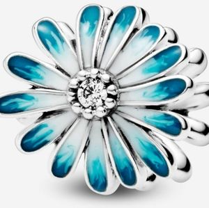 Pandora charm Blue Daisy